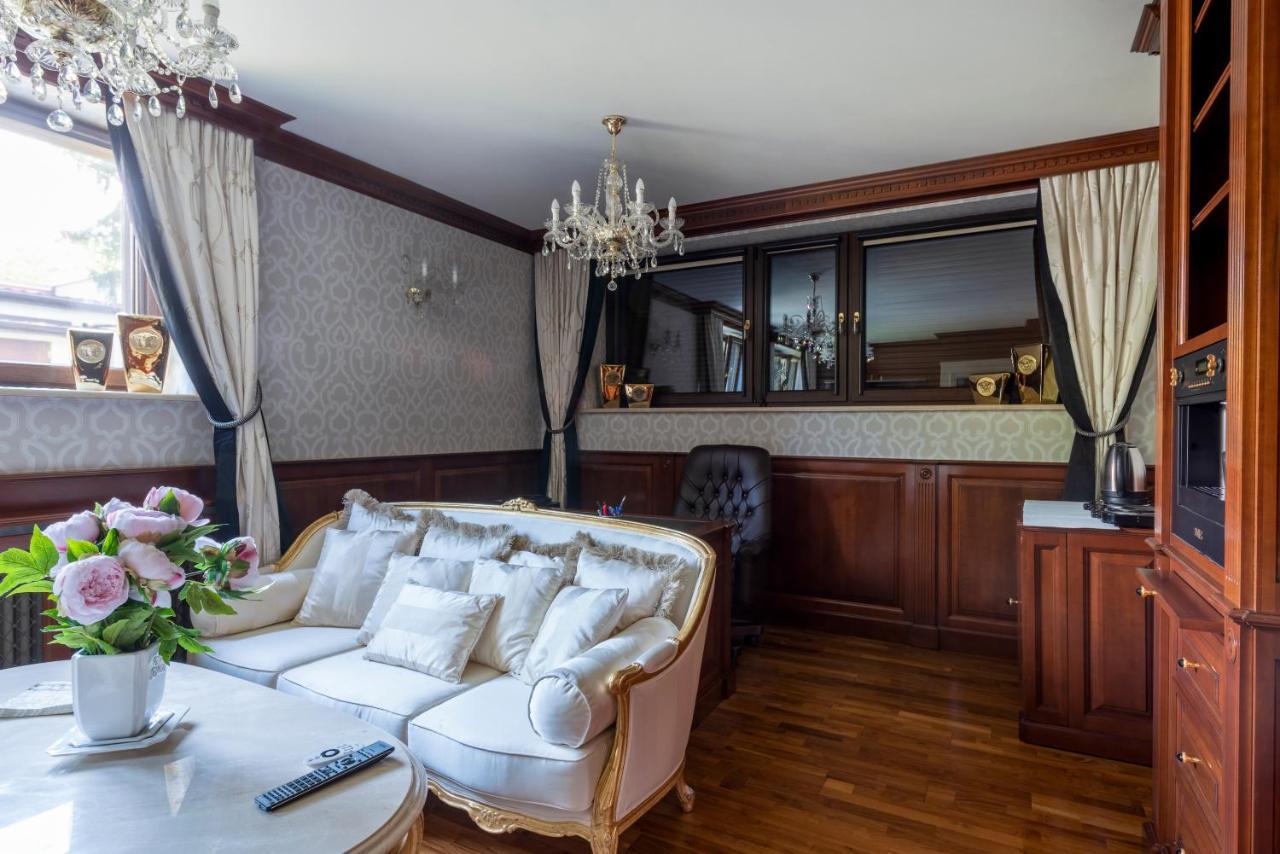 Rooms Wilanow ワルシャワ エクステリア 写真